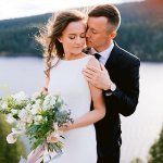 1 месяц в браке: какая свадьба, что дарить