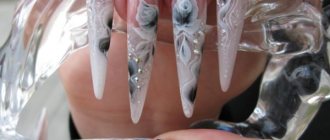 форма ногтей стилет