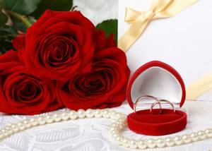 красные розы на свадьбу