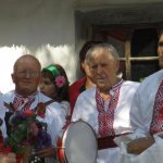 Мужчины со стороны жениха сватают украинскую невесту