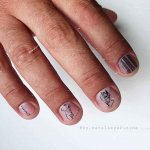 Мужской маникюр с покрытием и дизайном фото_50