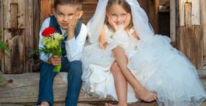 Платья для девочек и костюмы для мальчиков на свадьбу