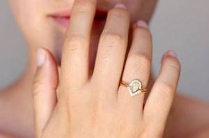 Почему нельзя носить кольцо до свадьбы