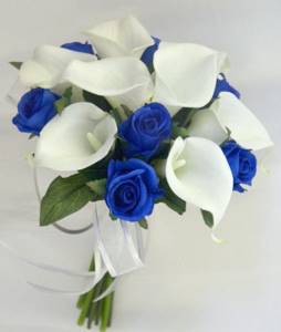 Синие розы с калами