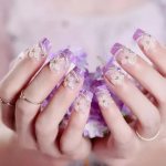 Стразы на ногтях